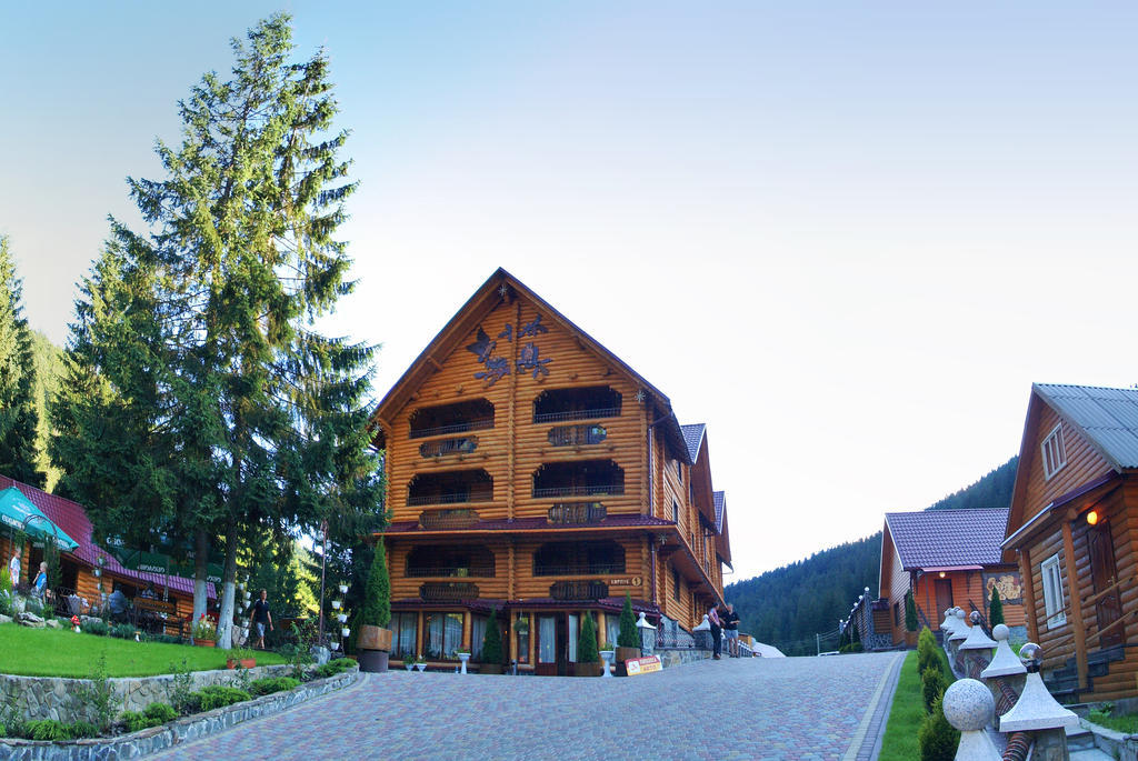 Арніка Synevyrsʼka Polyana Exterior foto