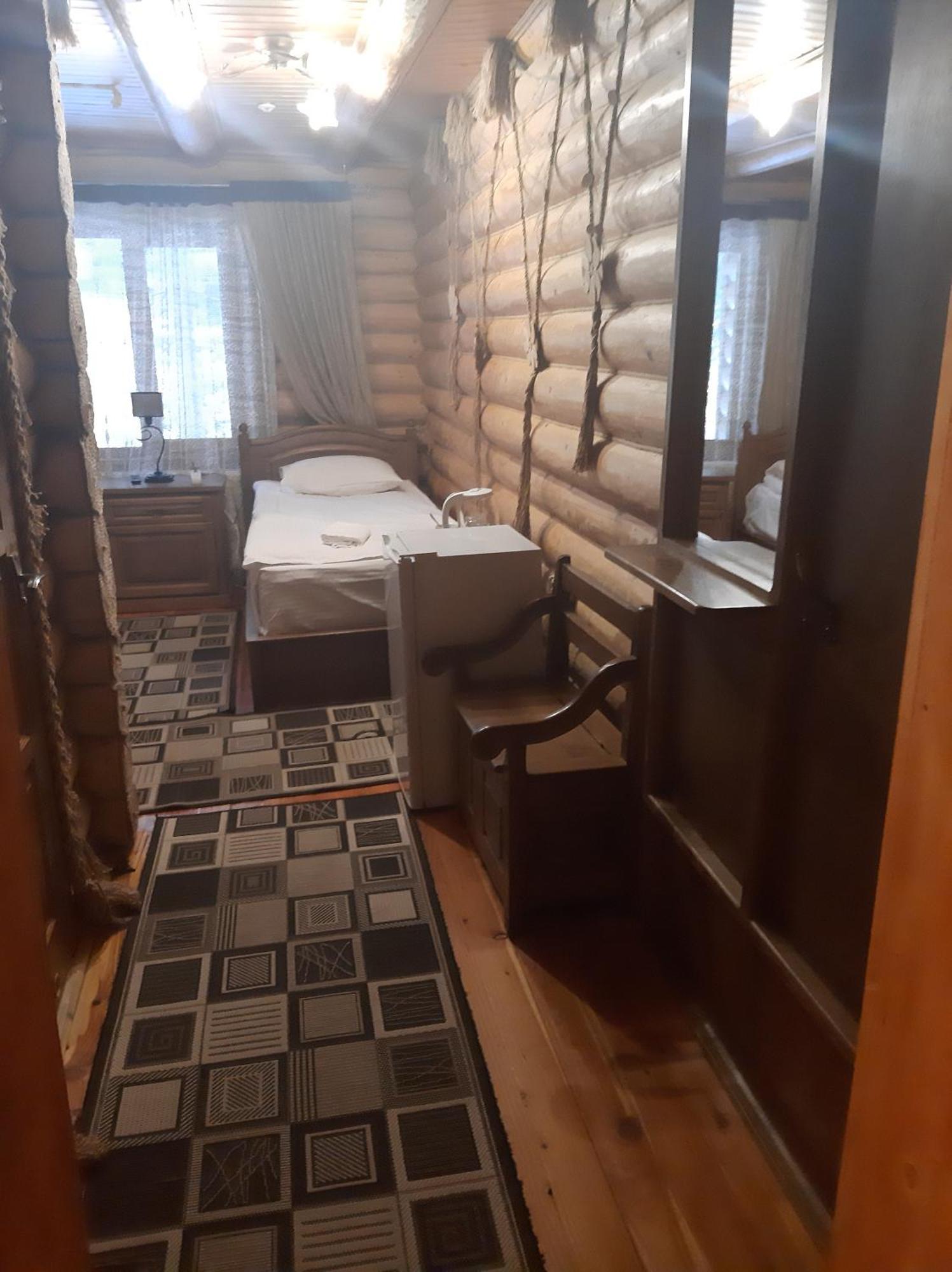 Арніка Synevyrsʼka Polyana Exterior foto