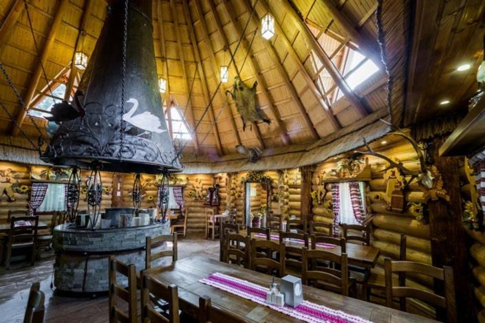Арніка Synevyrsʼka Polyana Exterior foto